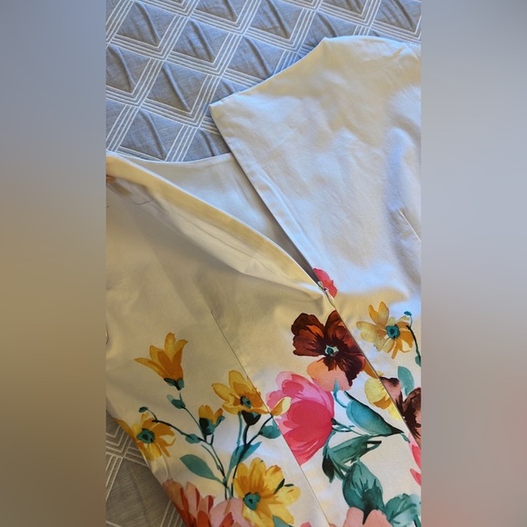 MaxMara weekend Sample Cream Floral Midi Dress| size 6 - Picture 7 of 9